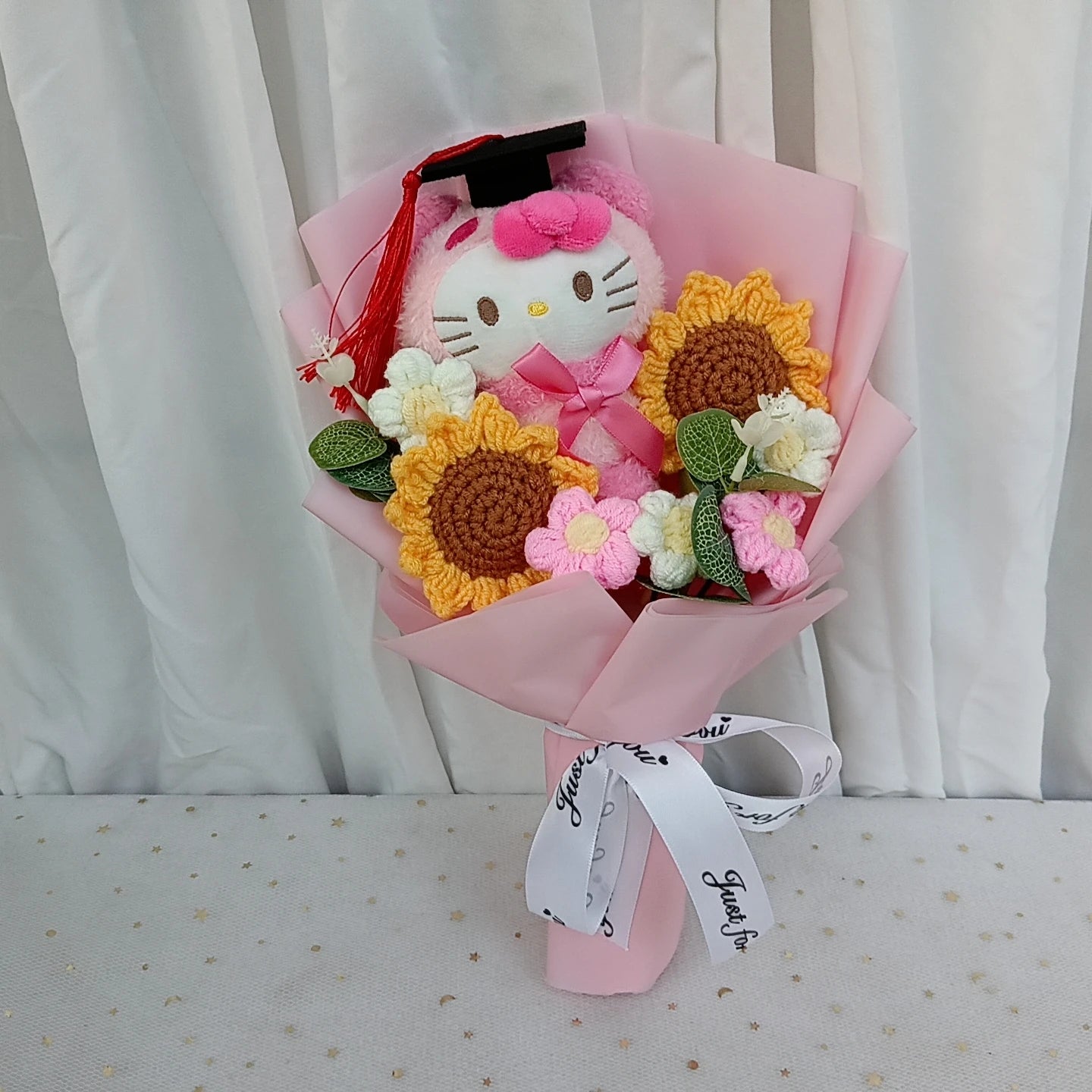 Bouquet de fleur hello kitty saint valentin